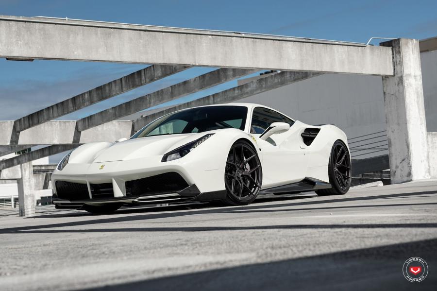  Ferrari 488 GTB on Vossen Wheels (S21-01) 2019 года  (фото 46 из 52)